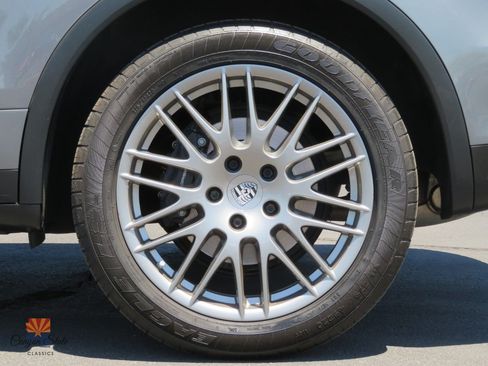 Used 2013 Porsche Cayenne AWD/4WD image 21