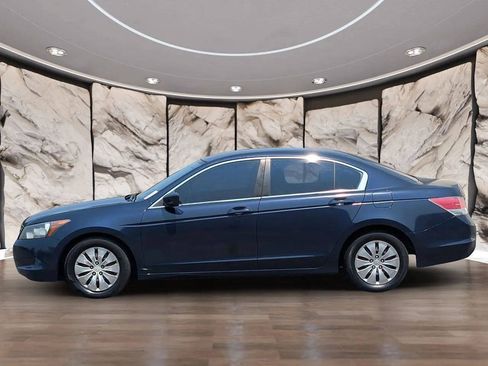 Used 2010 Honda Accord LX image 4