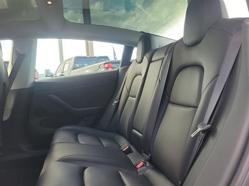 Used 2022 Tesla Model 3 Long Range image 29