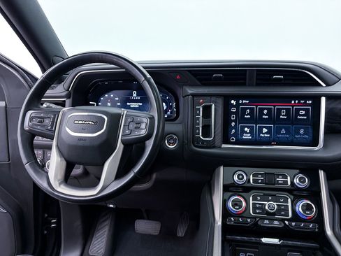 Used 2023 GMC Yukon XL Denali AWD/4WD image 8