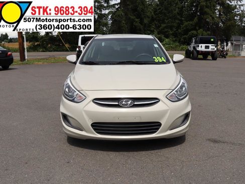 Used 2016 Hyundai Accent SE FWD image 11
