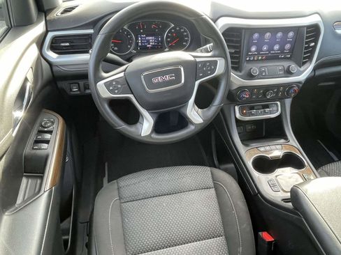 Used 2021 GMC Acadia SLE w/ Driver Convenience Package image 5