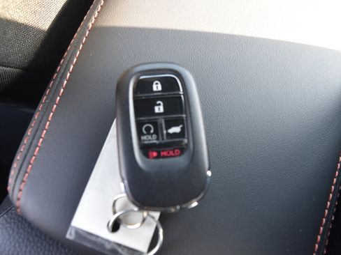 Certified 2024 Honda HR-V Sport image 26