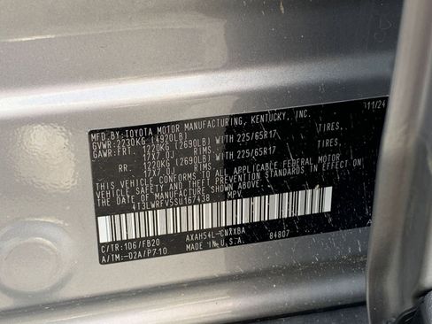 Used 2025 Toyota RAV4 LE image 28