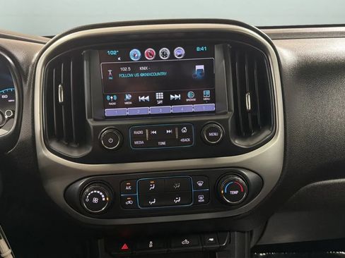 Used 2017 Chevrolet Colorado LT w/ LT Convenience Package RWD image 14