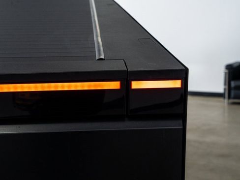 Used 2024 Tesla Cybertruck AWD Crew Cab image 24