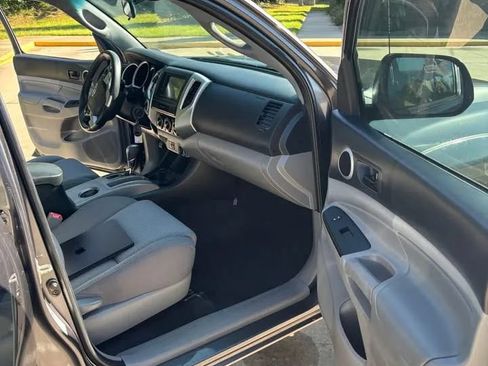 Used 2015 Toyota Tacoma 4x4 Double Cab w/ TRD Off-Road Package image 6