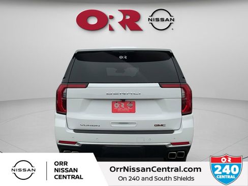 Used 2025 GMC Yukon XL Denali AWD/4WD image 6