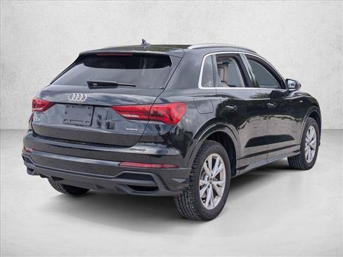 Used 2022 Audi Q3 2.0T Premium Plus AWD/4WD image 5