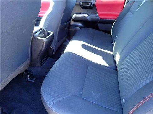 Used 2022 Toyota Tacoma SR5 image 9