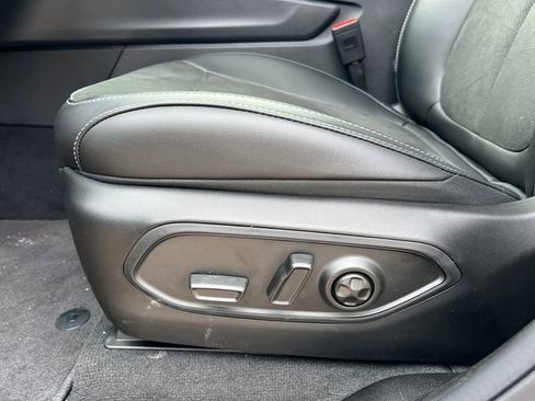 New 2026 Jeep Grand Cherokee Altitude AWD/4WD image 9