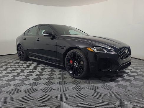 Used 2024 Jaguar XF R-Dynamic SE image 20