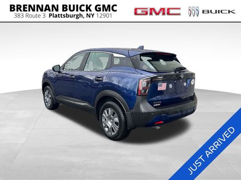 Used 2025 Nissan Kicks S AWD/4WD image 6