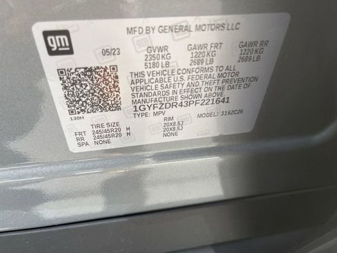 Used 2023 Cadillac XT4 Premium Luxury w/ Cold Weather Package AWD/4WD image 9