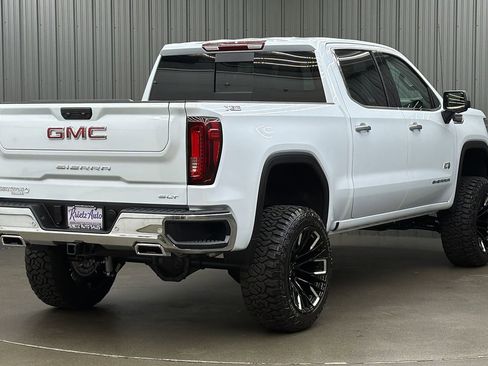 Used 2026 GMC Sierra 1500 SLT w/ SLT Premium Plus Package AWD/4WD image 5