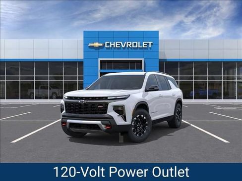 New 2027 Chevrolet Traverse Z71 w/ Enhanced Driving Package AWD/4WD image 9