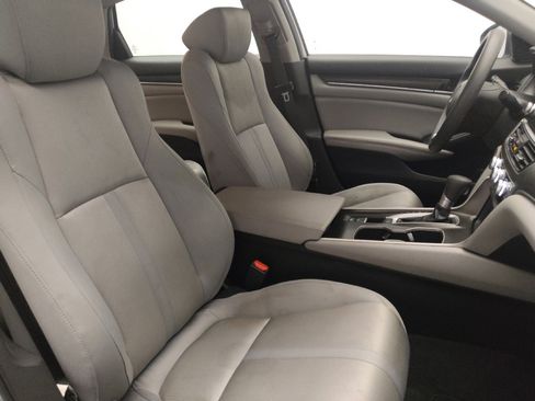 Used 2019 Honda Accord EX image 21