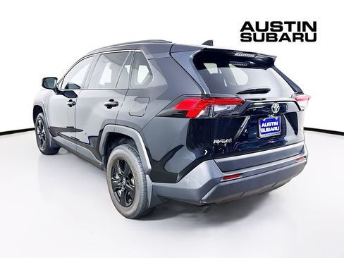 Used 2025 Toyota RAV4 XLE FWD image 5