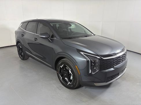 New 2026 Kia Sportage EX FWD image 2