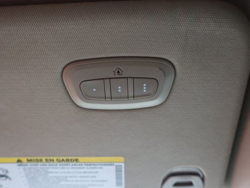 Used 2019 RAM 1500 Laramie image 17