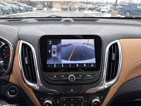 Used 2020 Chevrolet Equinox Premier image 24