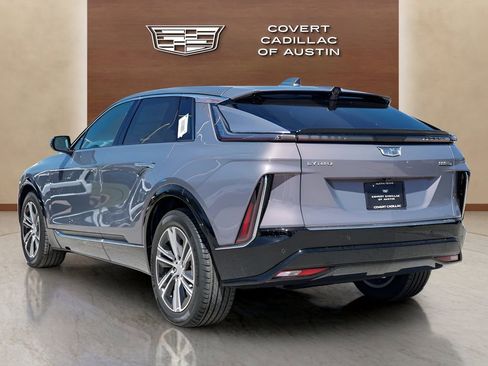 New 2026 Cadillac Lyriq Luxury w/ LPO, Floor Liner Package image 6