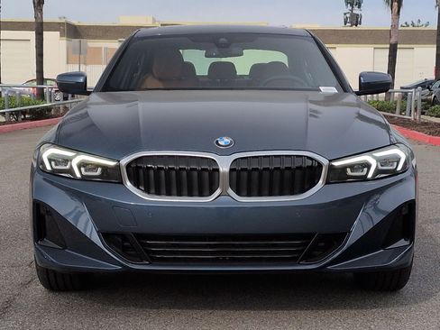 New 2026 BMW 330i Sedan w/ Convenience Package image 3