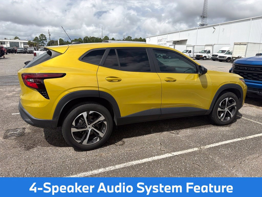 Used 2024 Chevrolet Trax RS w/ Driver Confidence Package FWD image 9
