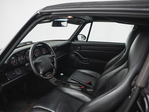 Used 1995 Porsche 911 Carrera RWD image 52