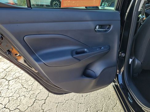 Used 2025 Nissan Versa SV w/ Trunk Package FWD image 10