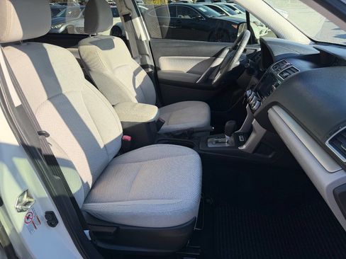 Used 2017 Subaru Forester 2.5i Premium w/ All-Weather Package image 20