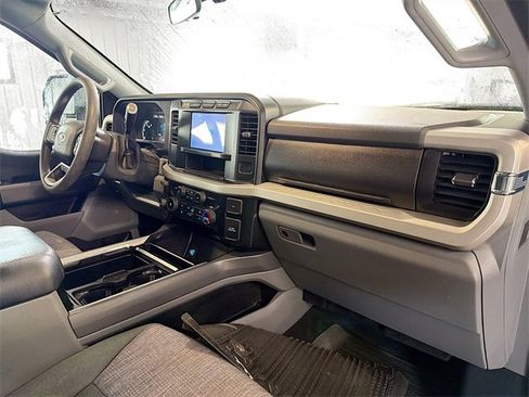 Used 2024 Ford F450 XLT w/ FX4 Off-Road Package image 12