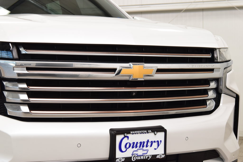 Used 2022 Chevrolet Tahoe High Country AWD/4WD image 11