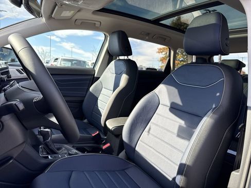 New 2026 Volkswagen Taos SEL image 12