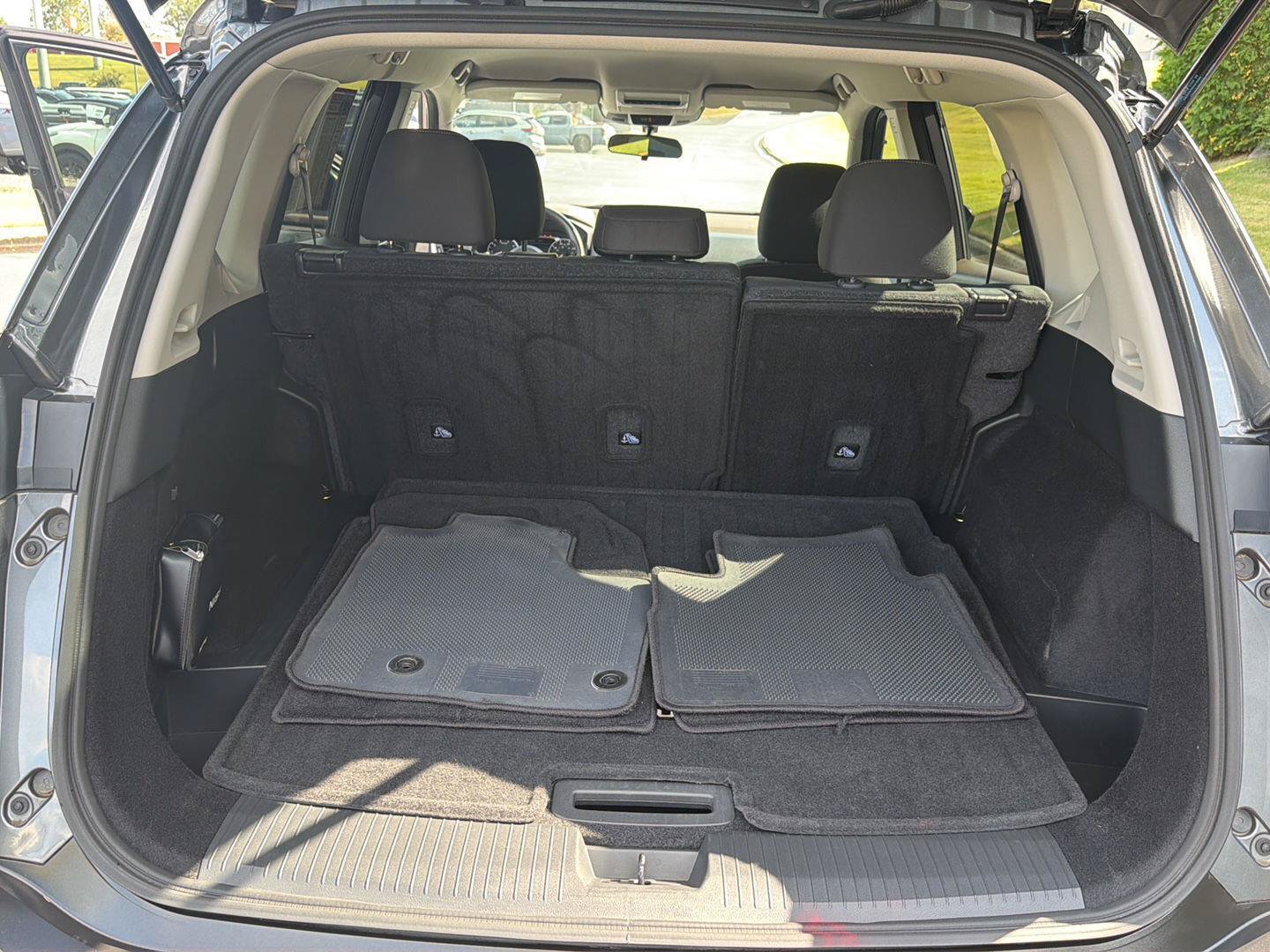 Used 2023 Nissan Rogue S AWD/4WD image 32