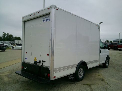 New 2025 Chevrolet Express 3500 w/ Power Convenience Package image 7