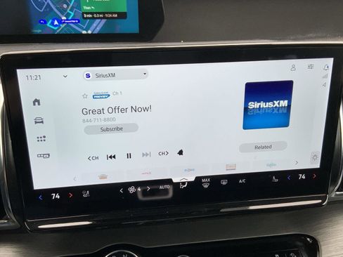 Used 2025 Ford Expedition Platinum image 43