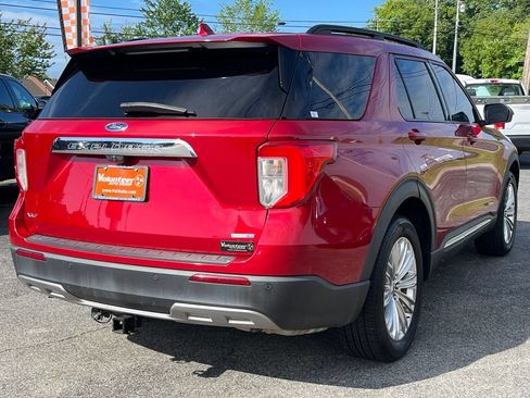 Used 2020 Ford Explorer XLT w/ Equipment Group 202A AWD/4WD image 11