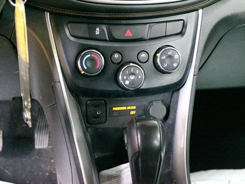Used 2019 Chevrolet Trax LS w/ LPO, Cargo Package FWD image 17