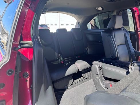 Used 2024 Honda Odyssey Sport image 46