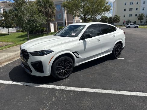 Used 2025 BMW X6 M Competition w/ Executive Package image 9