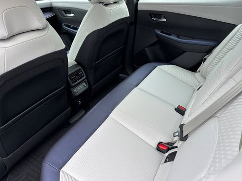 New 2026 Nissan Leaf Platinum+ w/ Cargo Package (Platinum+) image 9