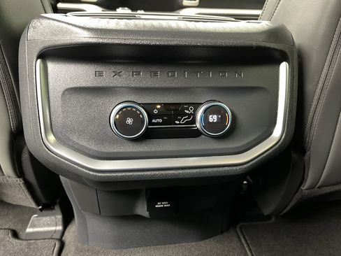 New 2026 Ford Expedition Max Active AWD/4WD image 12