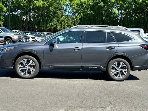 Used 2022 Subaru Outback Touring AWD/4WD image 7