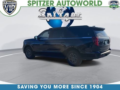 Used 2025 Ford Expedition Max Active AWD/4WD image 9