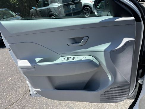 Used 2026 Hyundai Kona SEL Sport FWD image 18