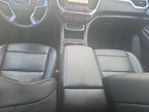 Used 2023 GMC Acadia SLT AWD/4WD image 39