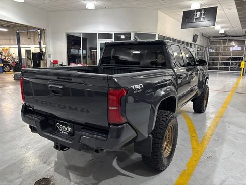 Used 2026 Toyota Tacoma TRD Off-Road AWD/4WD image 9