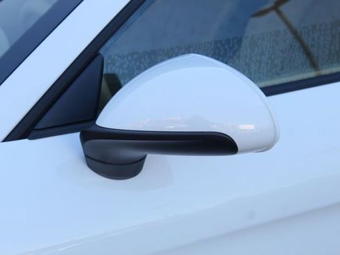 Used 2015 Porsche Boxster S image 12