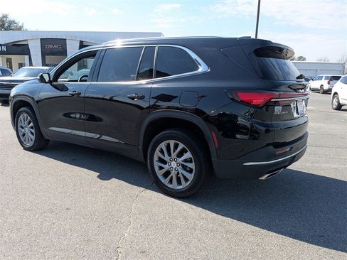 Used 2025 Buick Enclave Preferred image 6